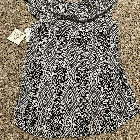 NWT! Zebra Shirt - Picture 3 of 5